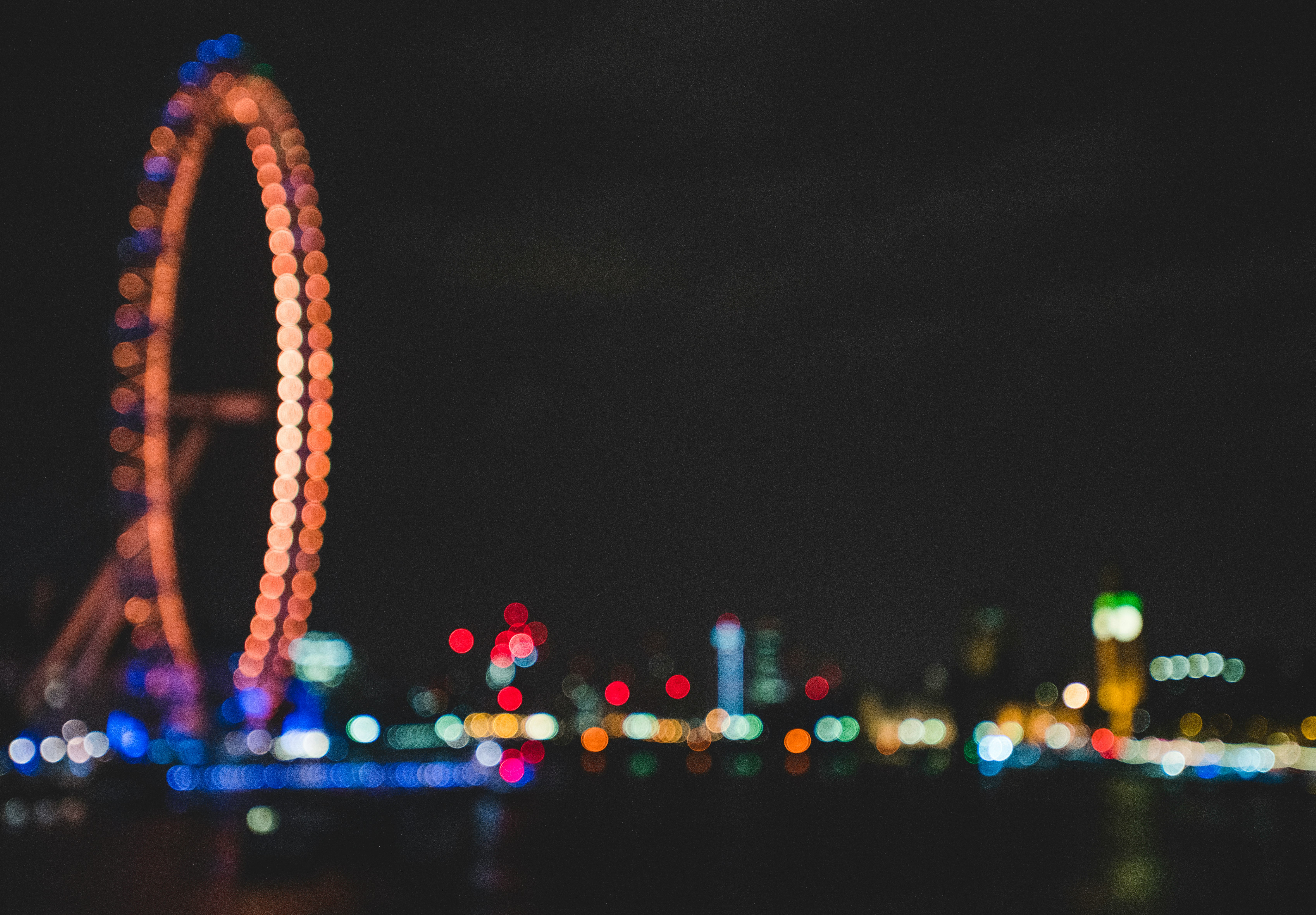 photography of ferris wheel